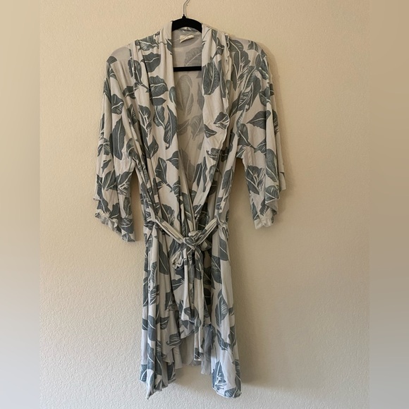 kate quinn Other - The Woods by Kate Quinn Kimono Robe